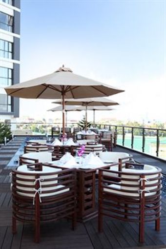 Cendeluxe Hotel - Managed By H & K Hospitality