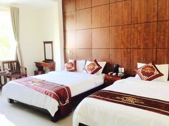 Gold Beach Hotel