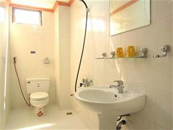 Hotel Madam Cuc 127