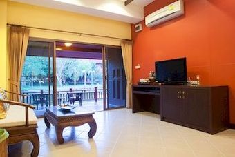 Hotel Baan Suchadaa Lampang Resort
