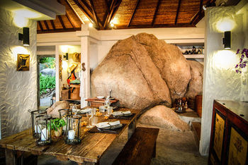 Cape Shark Pool Villas