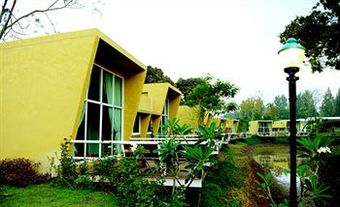 Hotel Aurora Resort