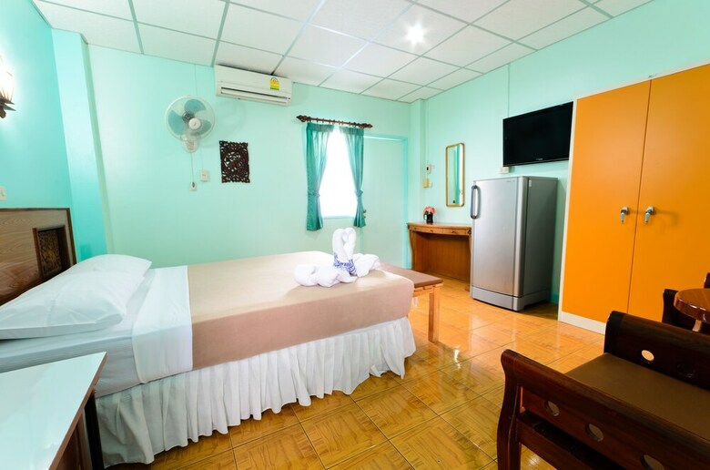 Hotel Sananwan Palace