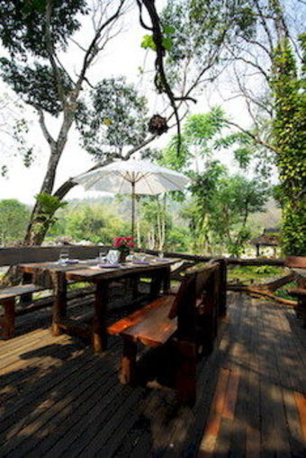 Hotel Tharnthong Lodges