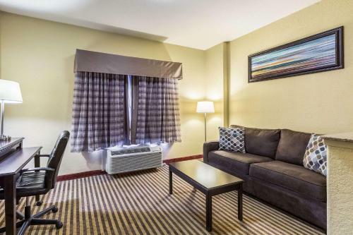 Hotel Quality Suites North