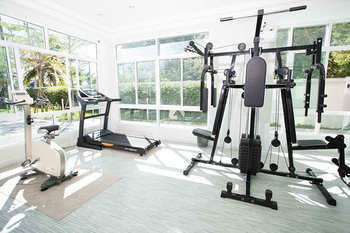 Aparthotel Bbg Seaside Luxurious Service Apartment
