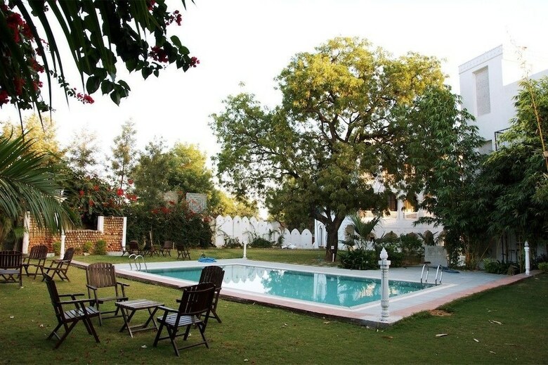 Hotel Welcomheritage Sirsi Haveli