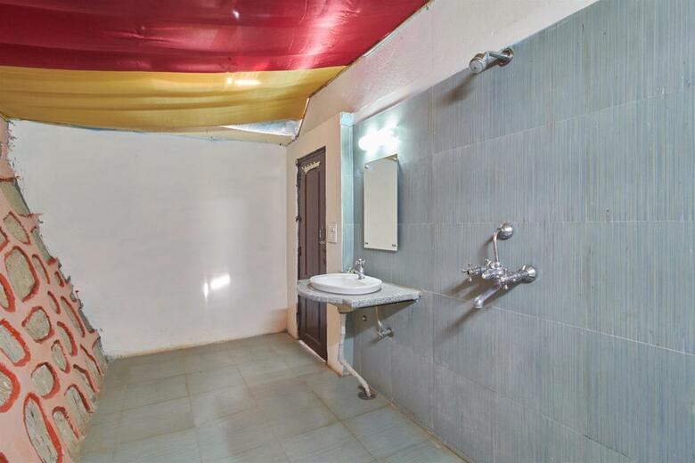 Hotel Aravali Silence Lakend Resorts & Adventures