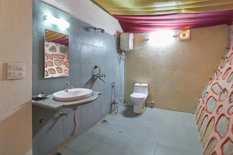 Hotel Aravali Silence Lakend Resorts & Adventures