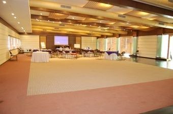 Hotel Cambay Sapphire