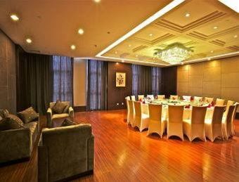 Hotel Ramada Suzhou Luzhi