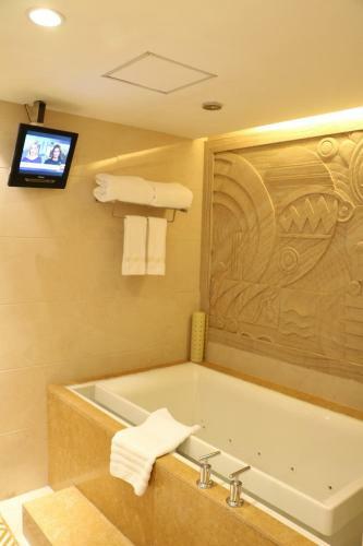 Huaan International Hotel