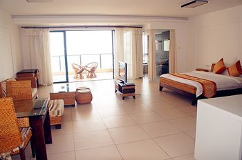 Aparthotel 18 Degrees Blue Holiday Apartment