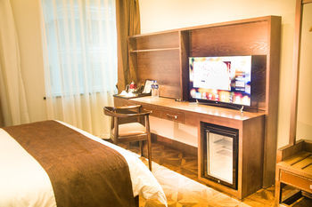 Eight Guests Hotel Guangzhou