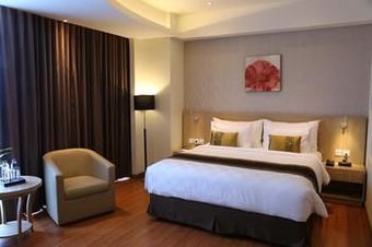 Golden Tulip Galaxy Hotel