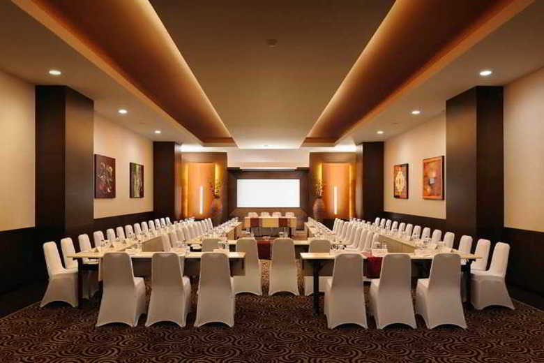 Solo Paragon Hotel & Residences