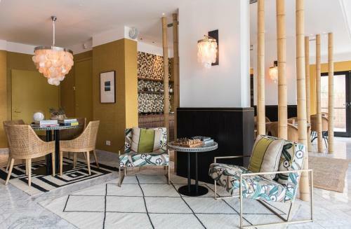 Melody Hotel