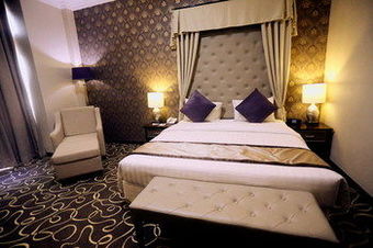 Adhiwangsa Hotel & Convention Hall