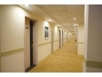 Super 8 Hotel Chaoyang Railway Station