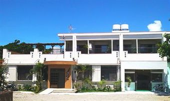 Hotel Shiraho Friends House