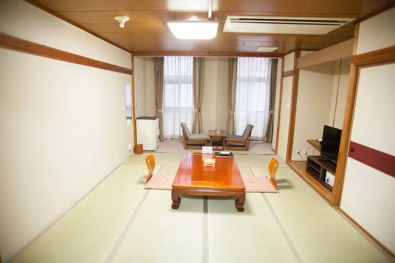 Hotel Nakamuraya Ryokan