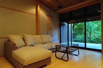 Yugawara Spa Ryokan Ashikari