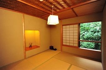 Yugawara Spa Ryokan Ashikari