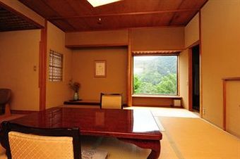 Yugawara Spa Ryokan Ashikari