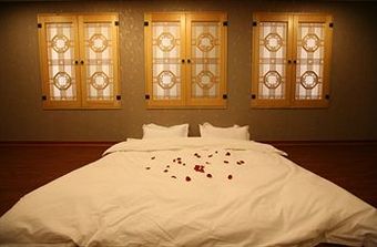 Albergue Hotel Philos