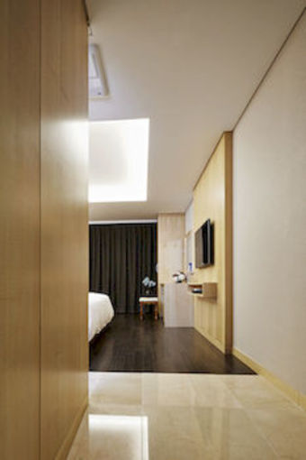 Roni Hotel