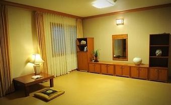 Admiral Hotel