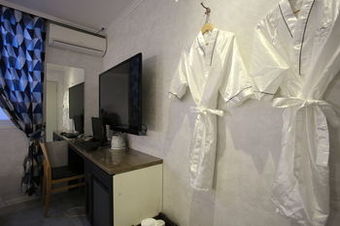 Cello Hotel