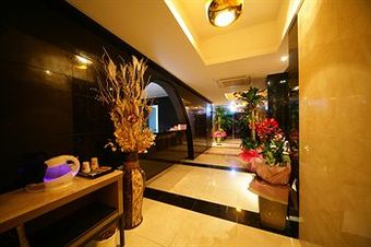 Lanuit Hotel