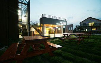 Bed & Breakfast Gambi Namu Pension