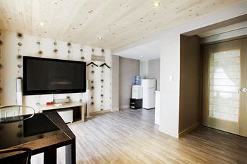 Film 37.2 Hotel