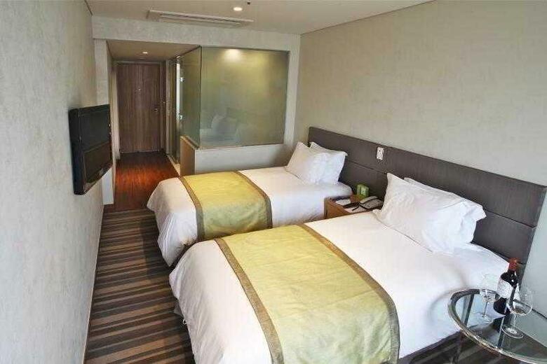 Nine Tree Hotel