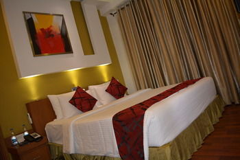 Golden Tulip Hotel Bangalore Electronic City