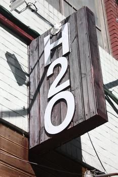 Albergue H2o Guesthouse