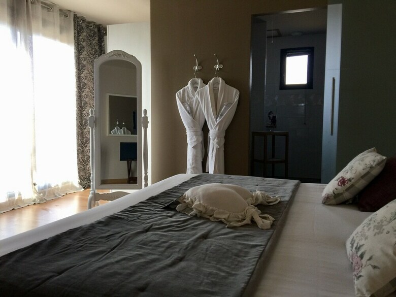 Hotel Le Domaine De Chalv�ches