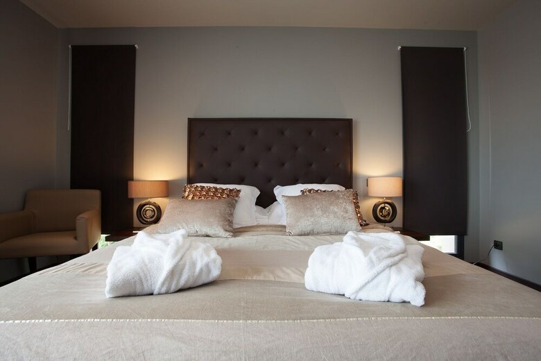 Hotel Le Domaine De Chalv�ches