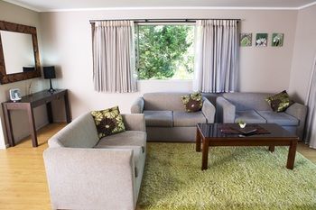 Hotel Broad Leaf Villas