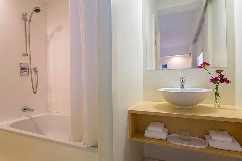 Hotel Mercure Willis Street