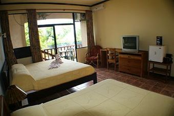 Hostal The Backyard Hotel