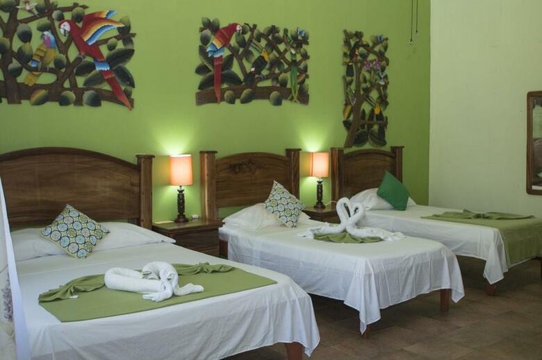 Posada Caribbean Paradise Eco-lodge