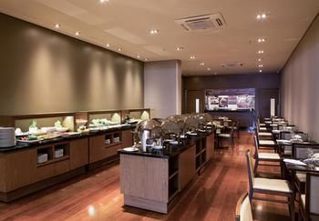 Golden Tulip Suites Dubai