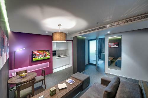 Hotel 72 By Hues