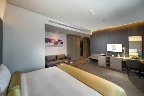 Hotel 72 By Hues