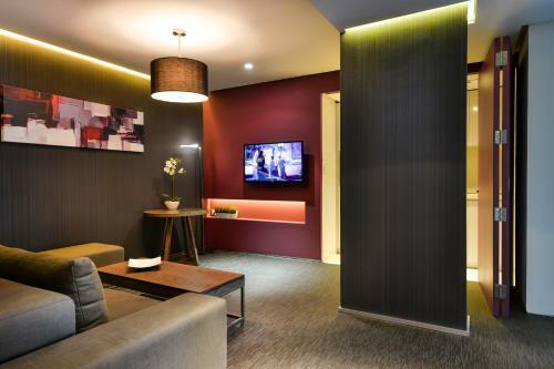 Hotel 72 By Hues