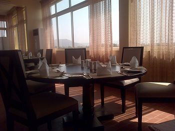Grand Towers Hotel