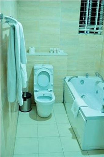 Hotel Caledonian Suites